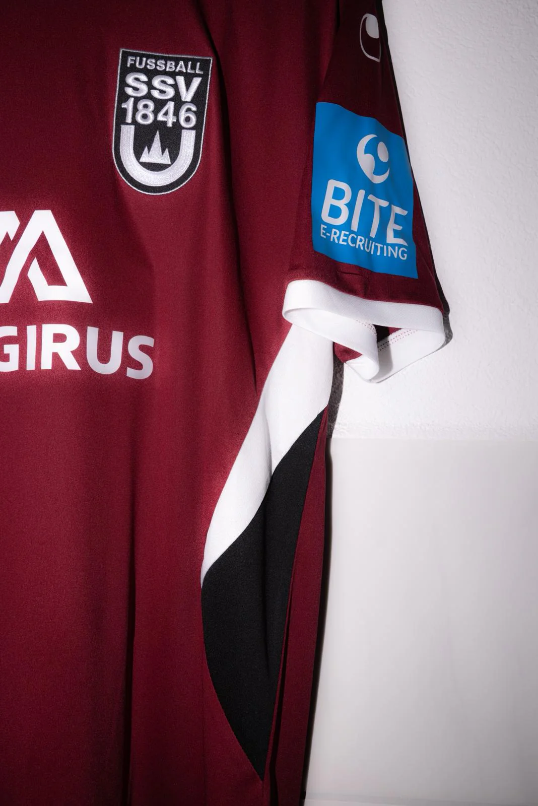TRIKOT III Kids 26/27 - Image 3